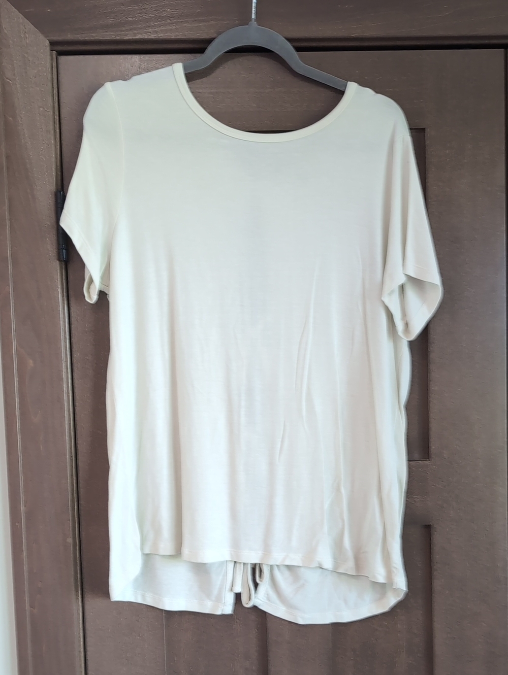 BKE Cream Short Sleeve Scoop Neck Top with Drawstring Hem